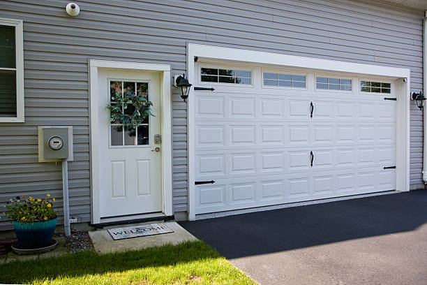 24/7 Emergency Garage Door Panel Replacement experts in Alexandria, IN